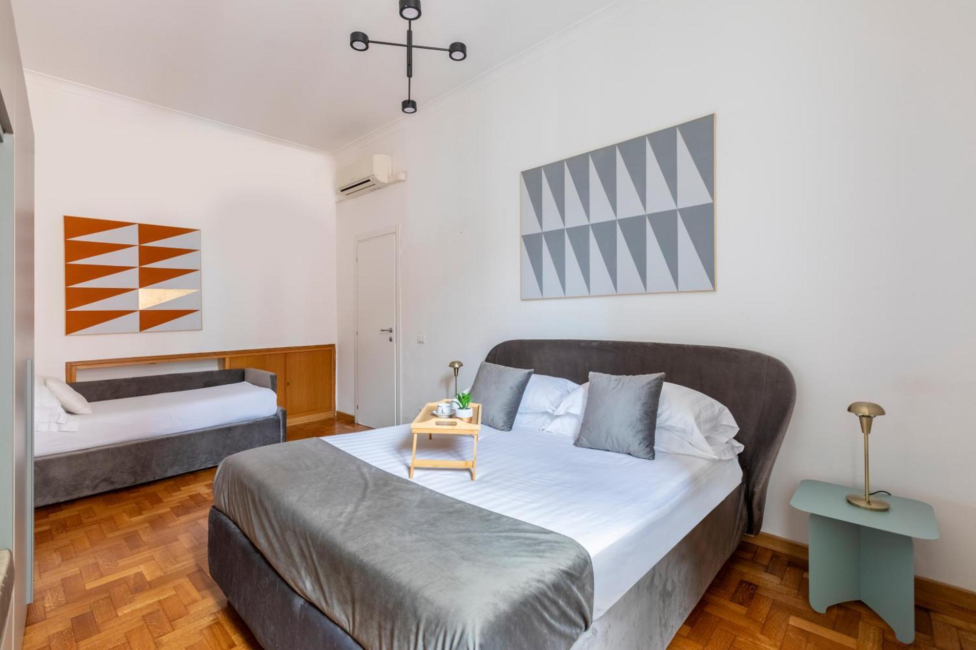 Romac - Condotti Suite By Spanish Steps Экстерьер фото